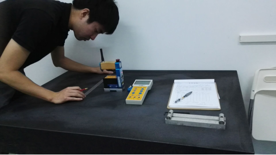 大理石平臺(tái)的精度、平行度對(duì)比